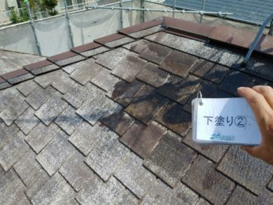 奈良県生駒郡三郷町M様邸　外壁塗装・屋根塗装工事 屋根塗装下塗り2回目