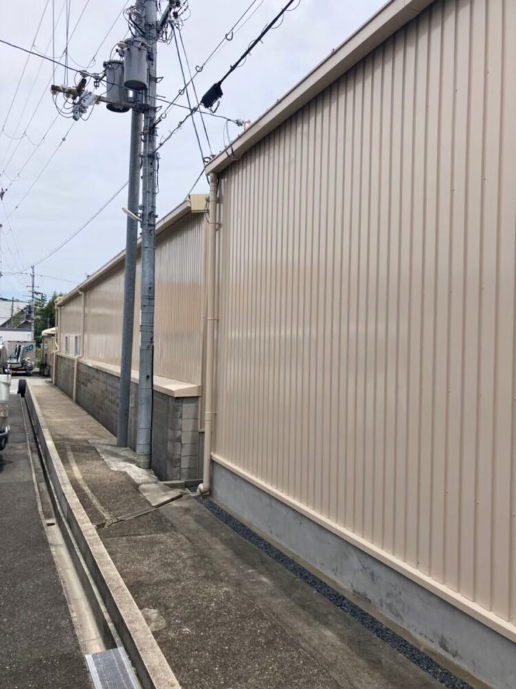 奈良の香芝市の株式会社ヨネヤの外壁塗装と屋根塗装の施工事例