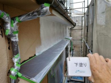 奈良県北葛城郡王寺町Ｋ様邸　外壁塗装・屋根塗装・防水工事 中塗り