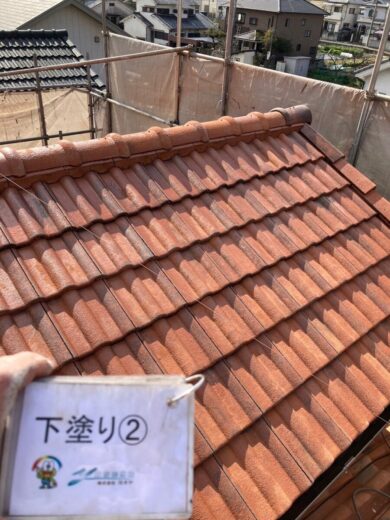 奈良県生駒郡斑鳩町H様邸　外壁塗装・屋根塗装・防水工事 屋根下塗り②