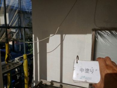 奈良香芝市I様　外壁塗装 外壁塗装中塗り