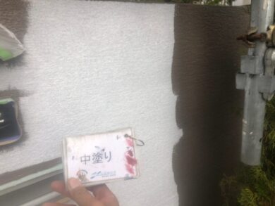 奈良葛城市K様邸　外壁塗装・防水工事 外壁中塗り