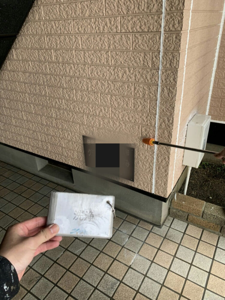 奈良の香芝市の株式会社ヨネヤの外壁塗装と屋根塗装の洗浄
