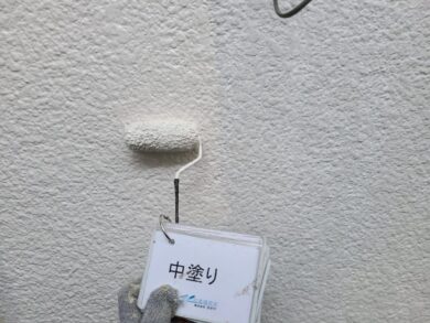 奈良北葛城郡上牧町K様邸　外壁塗装工事 外壁中塗り