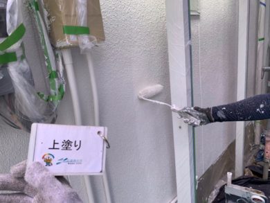奈良御所市H様邸　外壁塗装・屋根塗装・ベランダ防水工事 外壁塗装上塗り