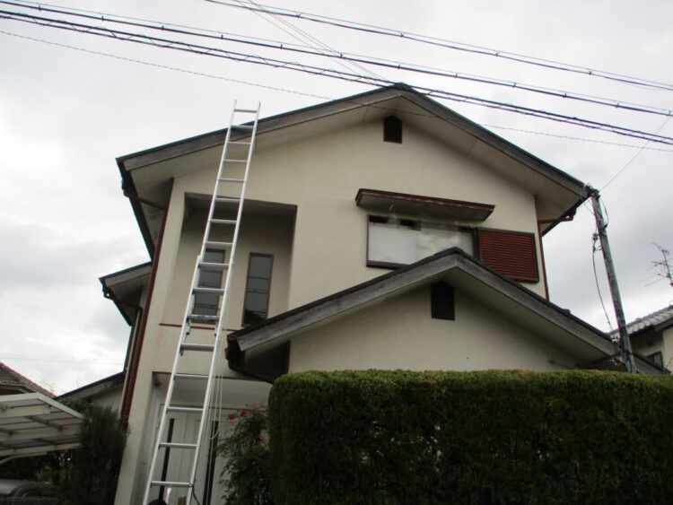 奈良県北葛城郡河合町Y様邸　外壁塗装・屋根カバー工法工事　 施工前の写真