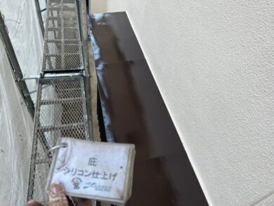 奈良県葛城市K様邸　外壁塗装・屋根塗装工事 庇シリコン仕上げ