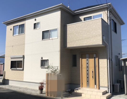 奈良の香芝の株式会社ヨネヤの外壁塗装と屋根塗装の白の家