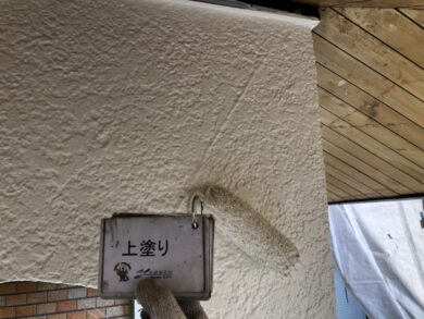 奈良北葛城郡河合町M様邸　外壁塗装・屋根塗装工事 外壁塗装上塗り