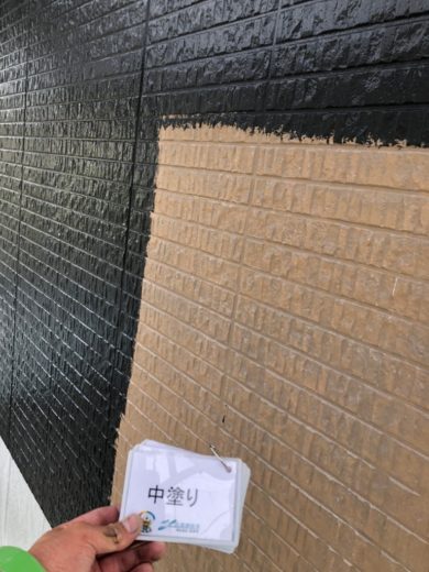 奈良県北葛城郡上牧町N様邸　外壁塗装工事 外壁塗装　中塗り