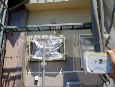 奈良生駒郡安堵町Y様邸　外壁塗装・屋根塗装工事 外壁下塗り